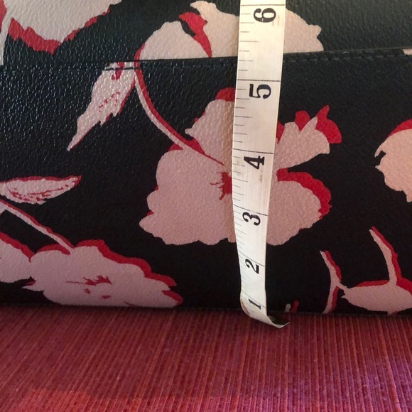 SOLD! NWT Tory Burch Floral Tote Bag -Dark Green Leather - Picture 5 of 16